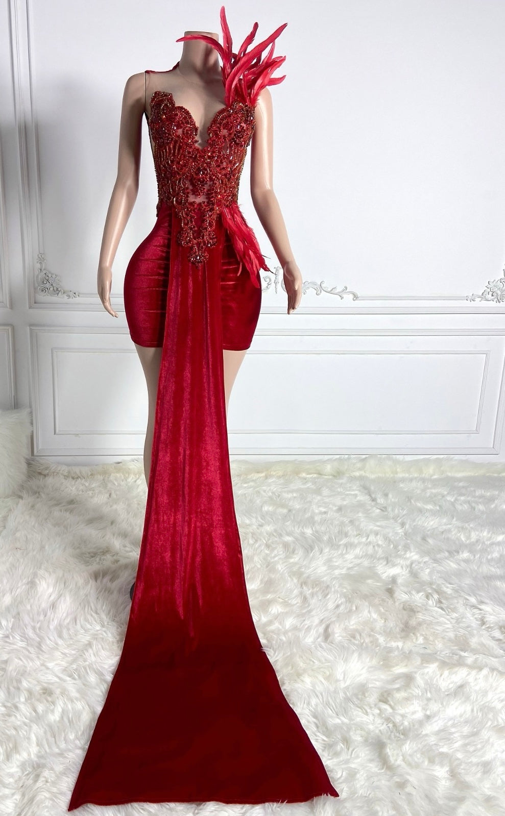PRINCESS - RED FEATHER DRESS