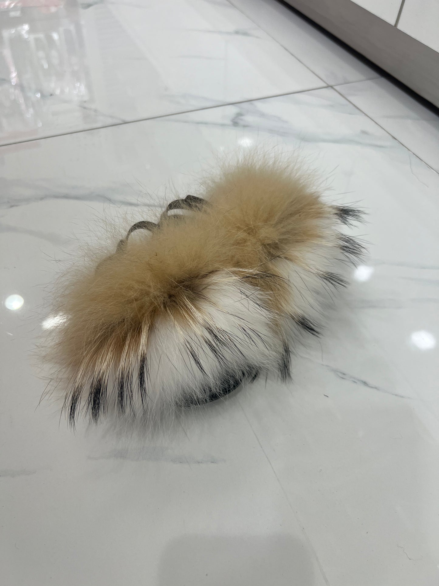 Toddler faux fur slides white-cream