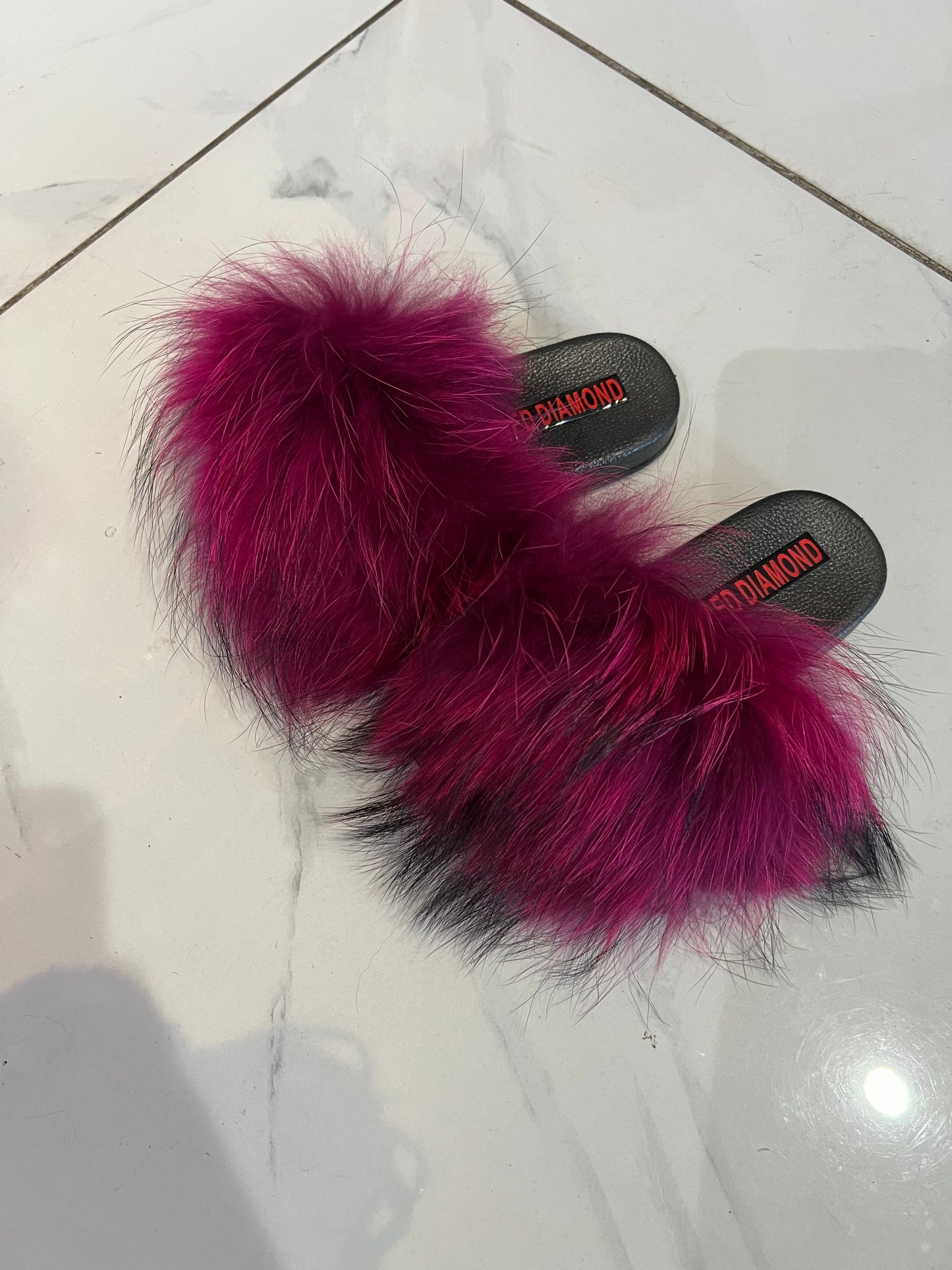 Kids faux fur slides dark burgundy