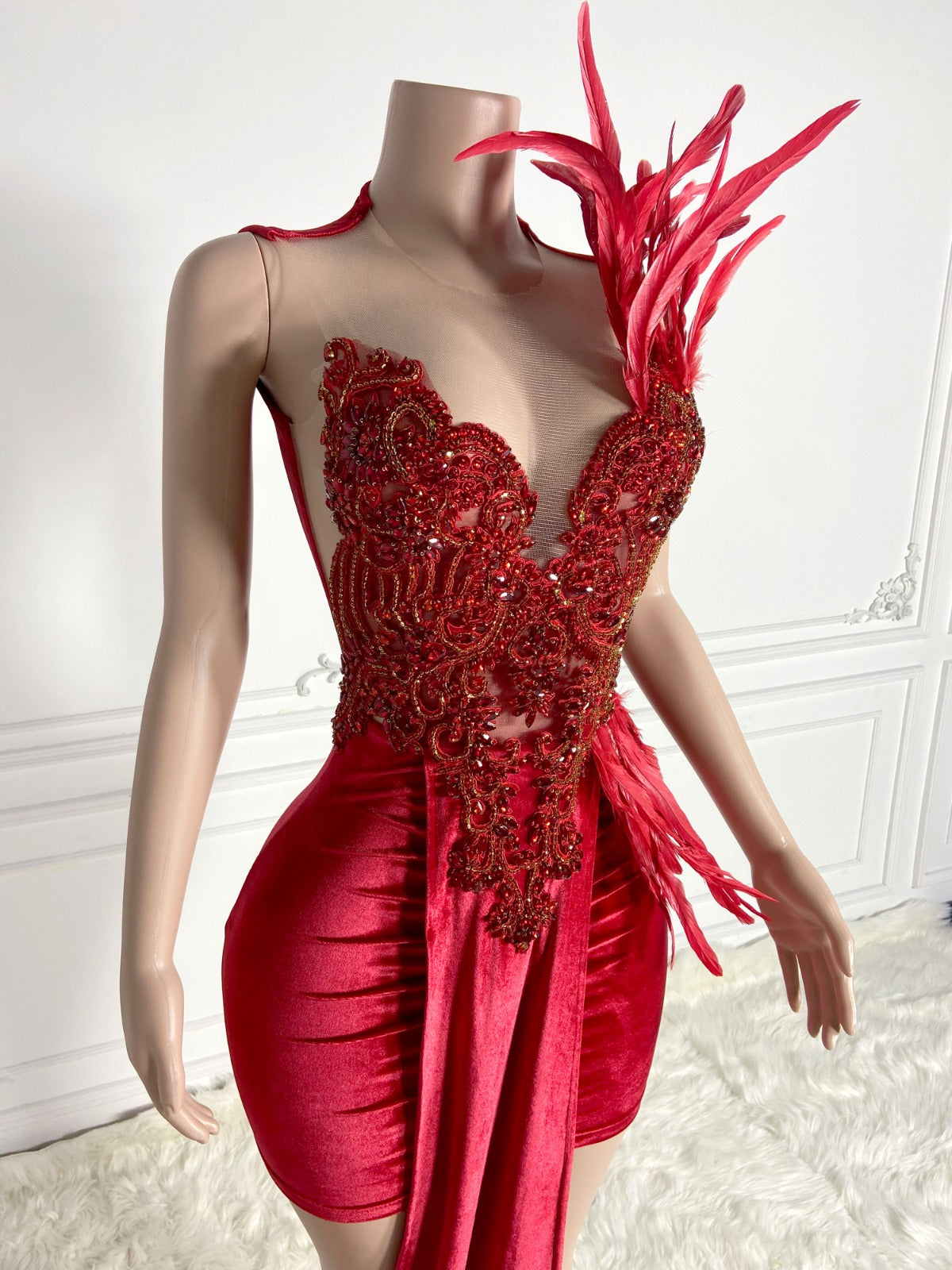 PRINCESS - RED FEATHER DRESS