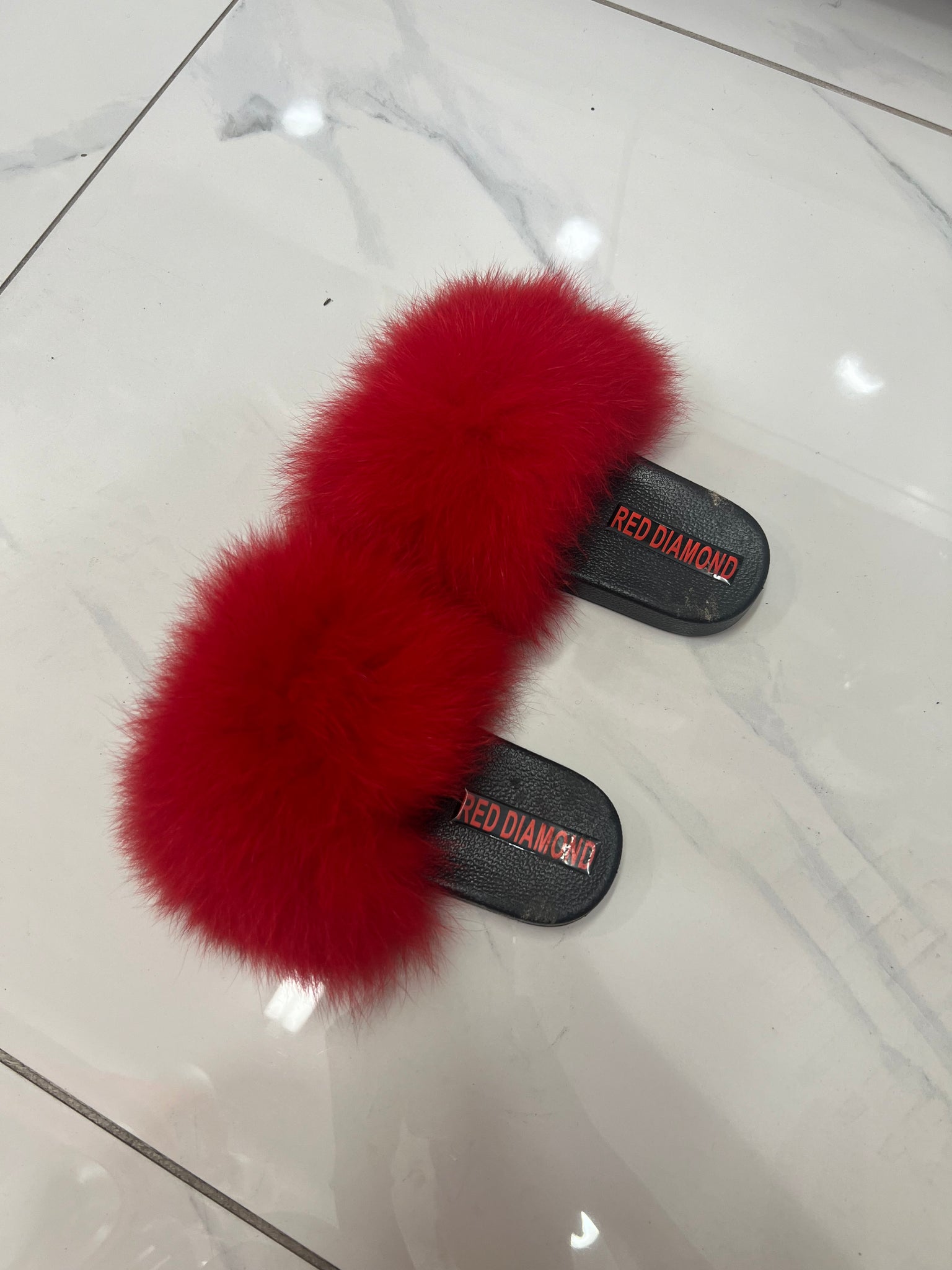 Kids faux fur slides red
