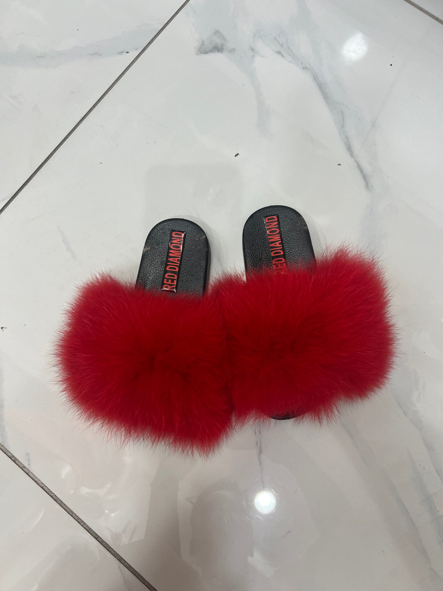 Kids faux fur slides red