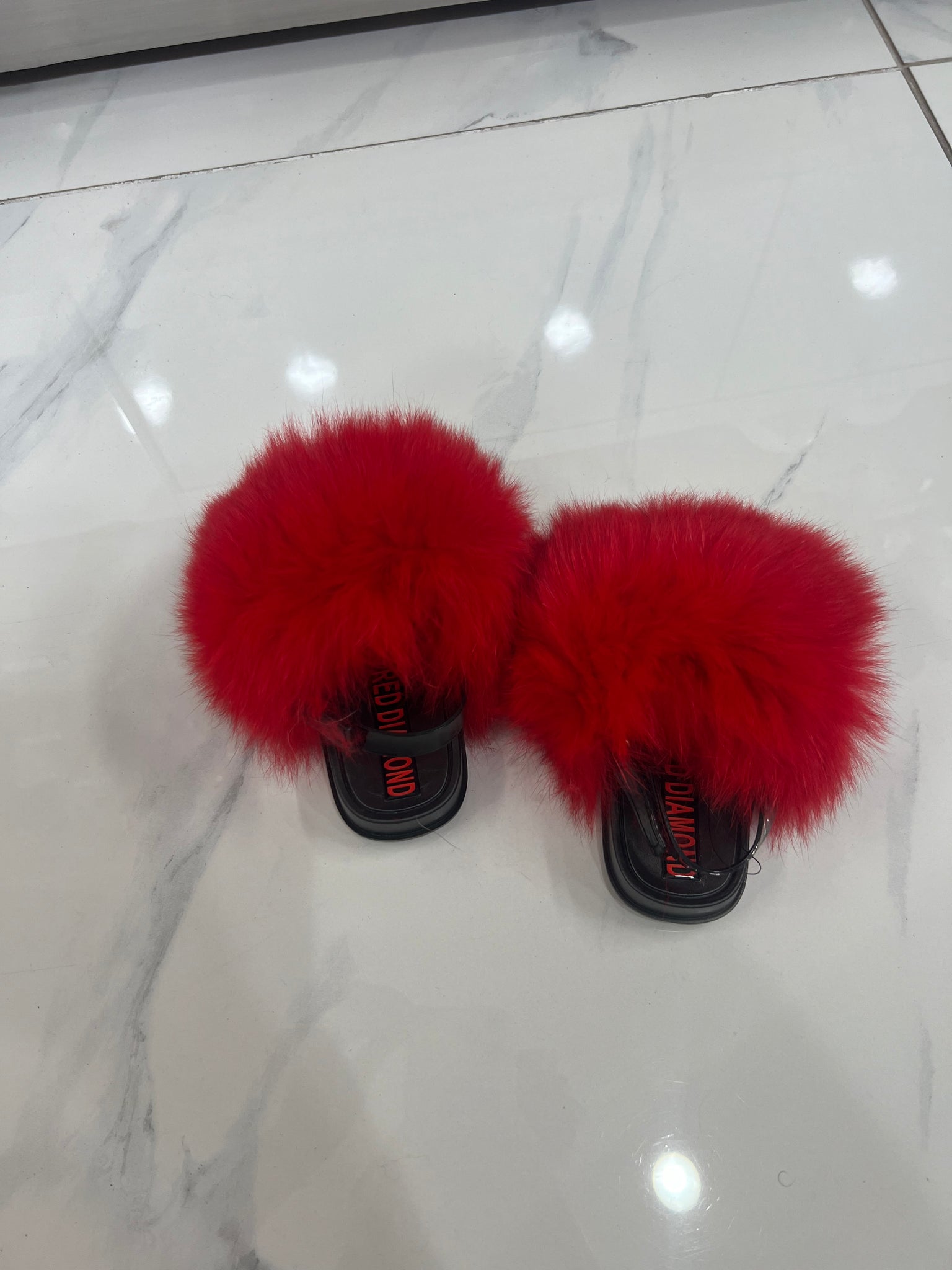 Toddler faux fur slides red