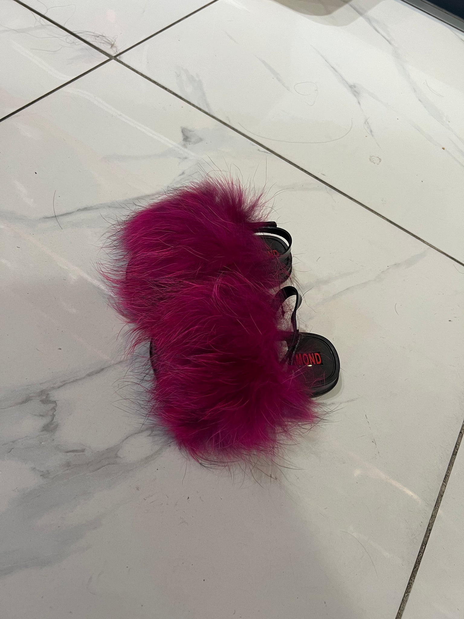 Kids faux fur slides dark burgundy