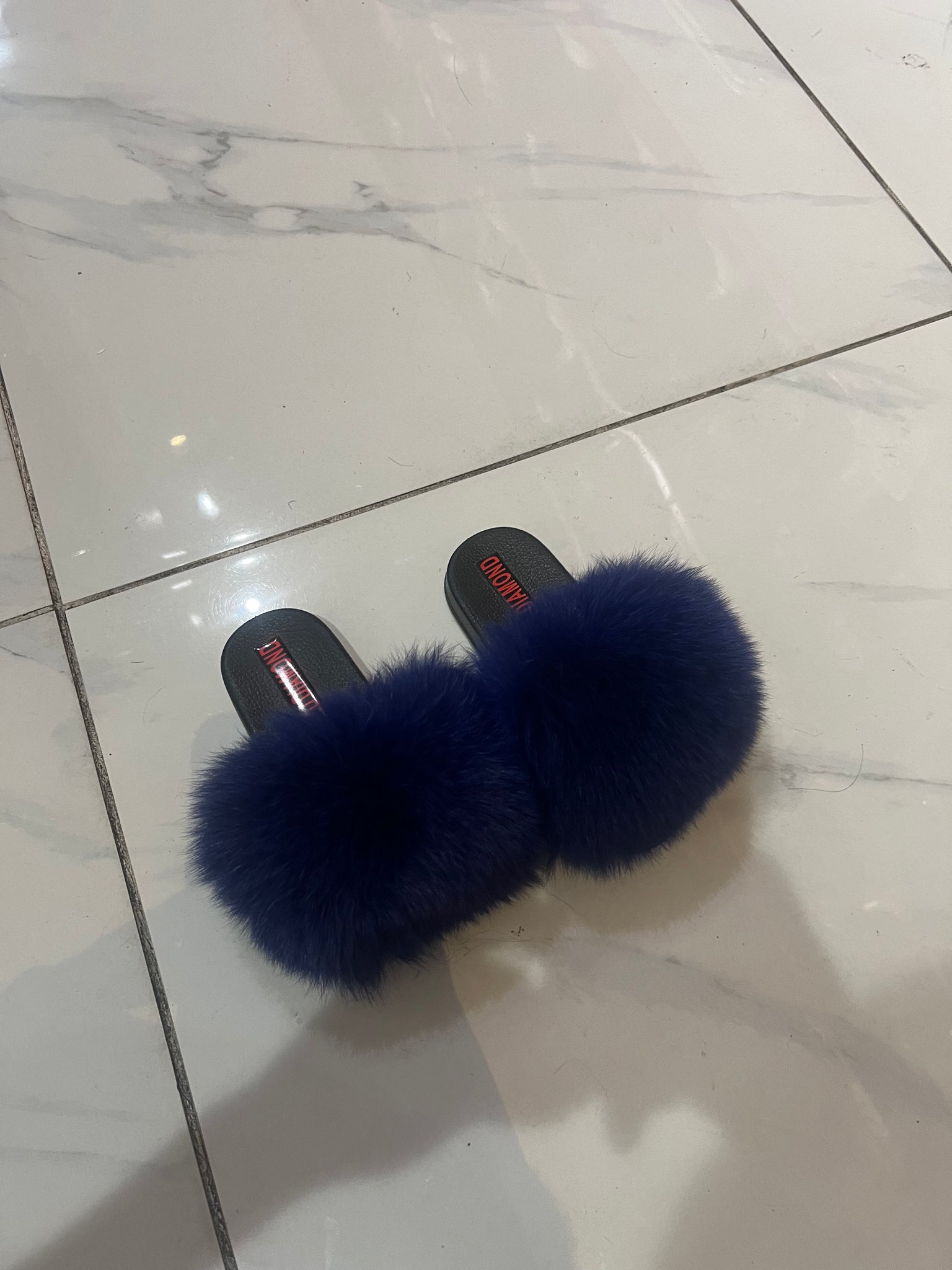 Kids faux fur slides dark blue