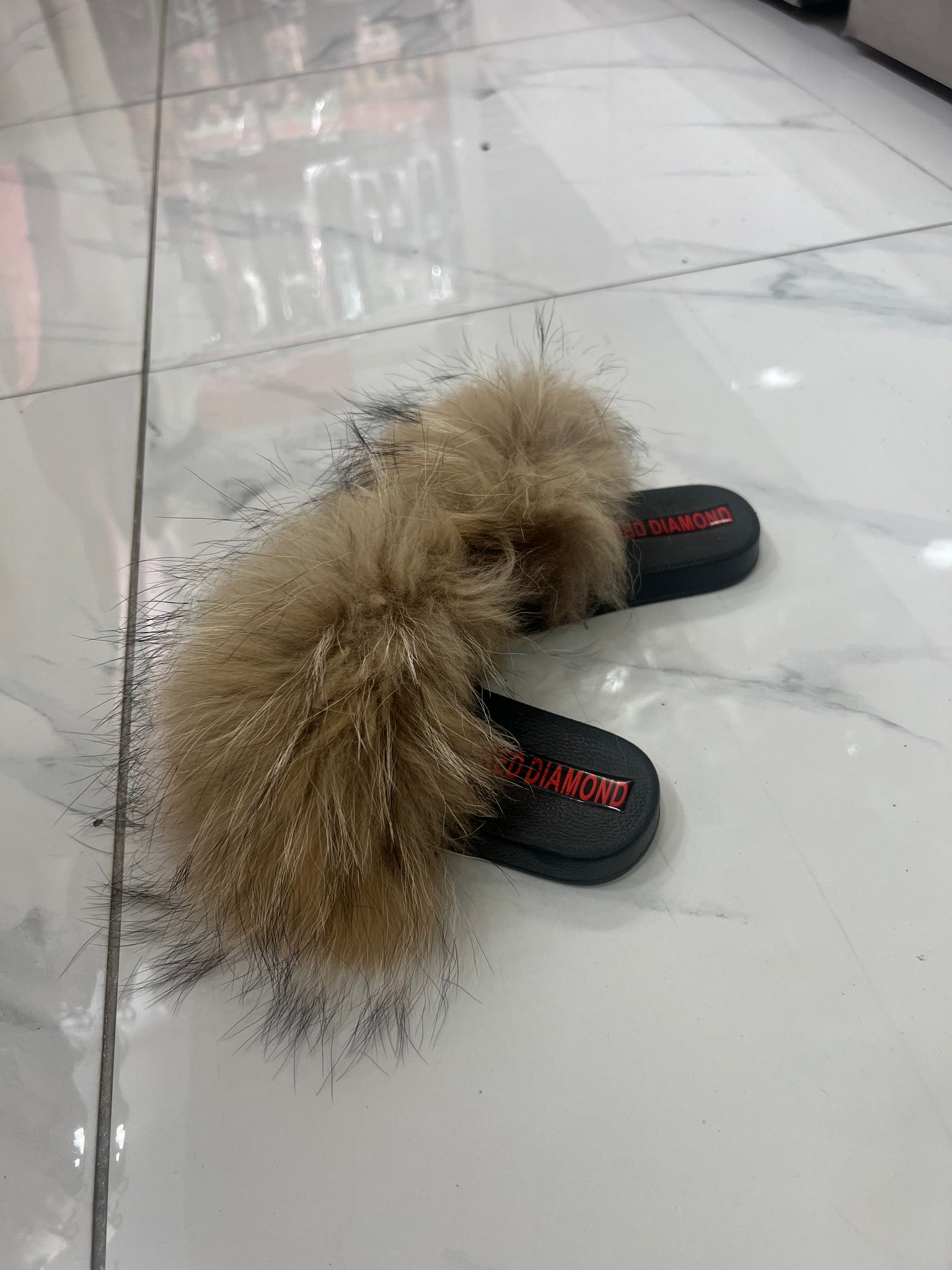 Kids faux fur slides brown