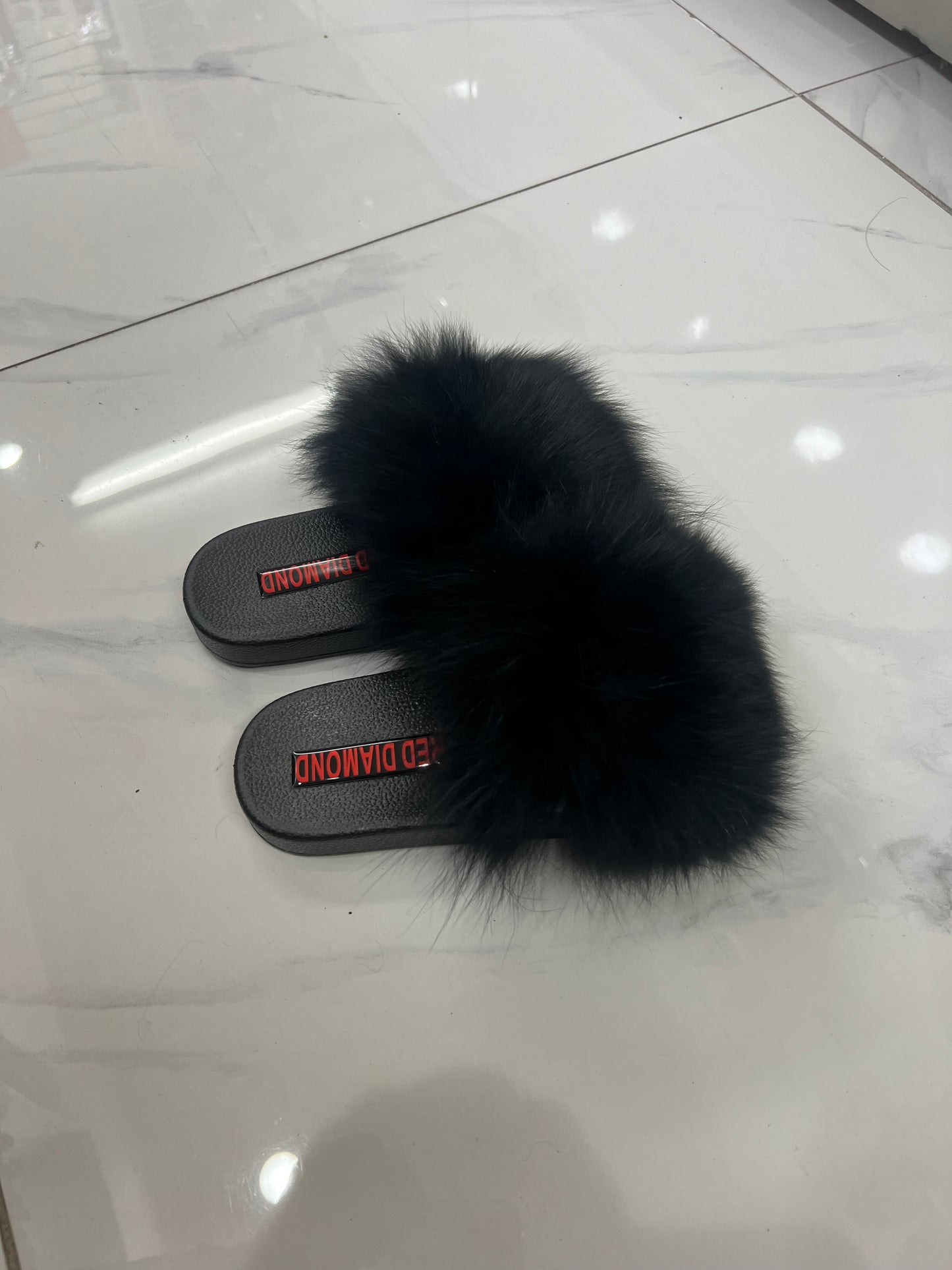 Kids faux fur slides black