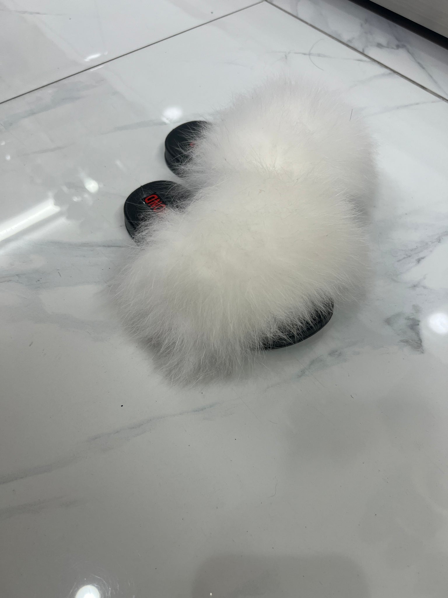 Kids faux fur slides white
