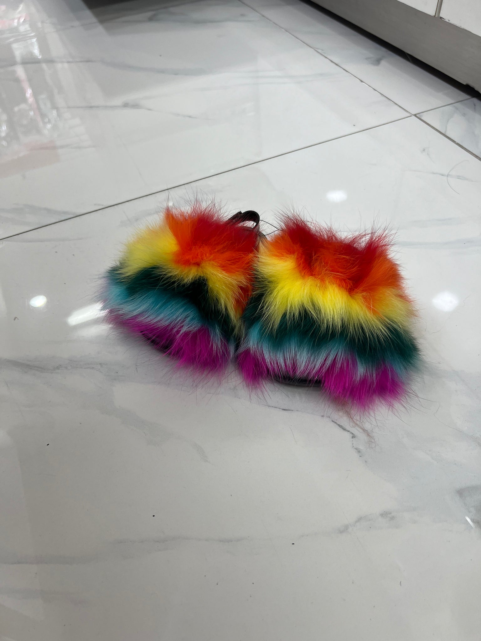 Toddler faux fur slides rainbow