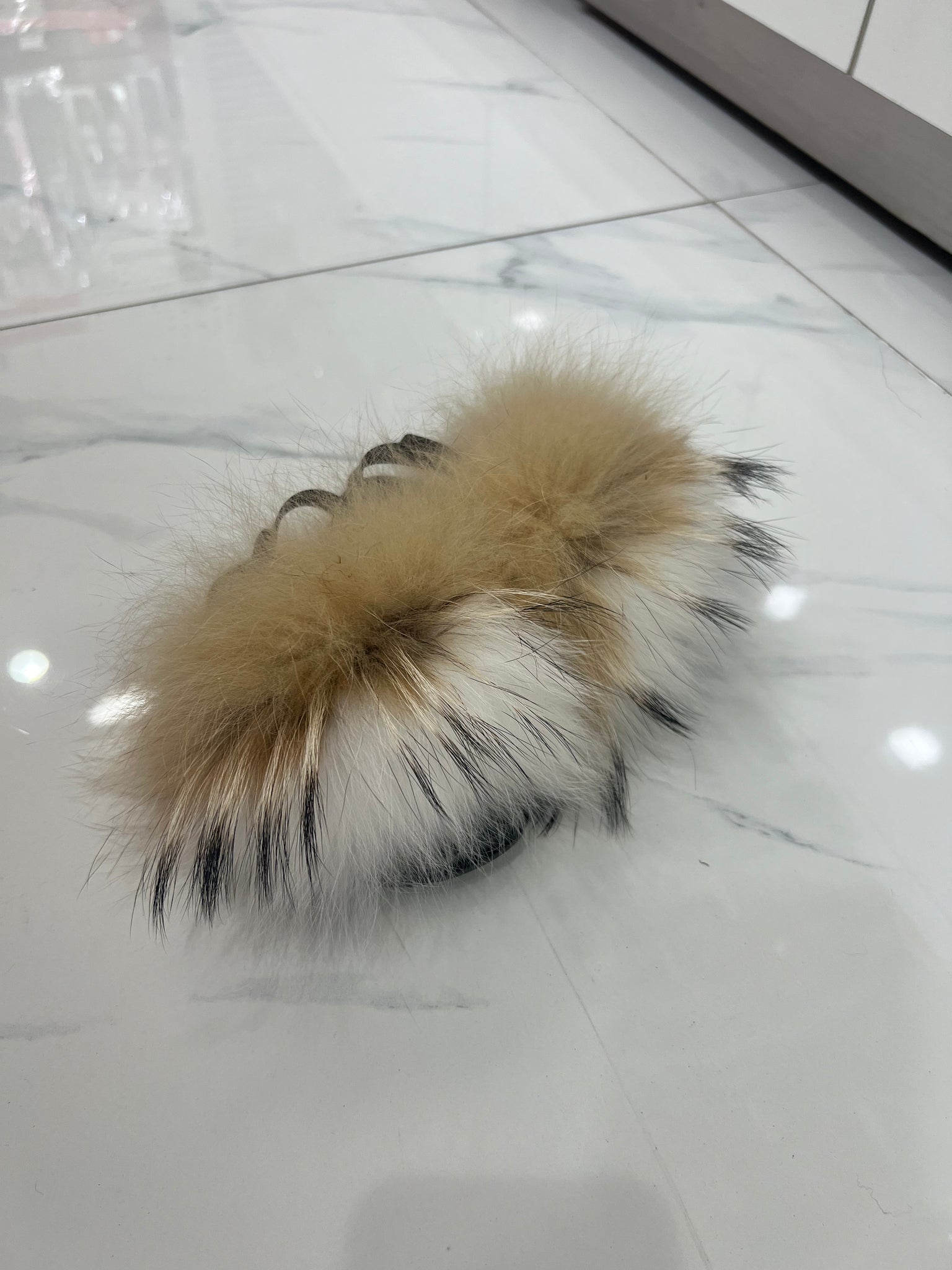 Toddler faux fur slides white-cream