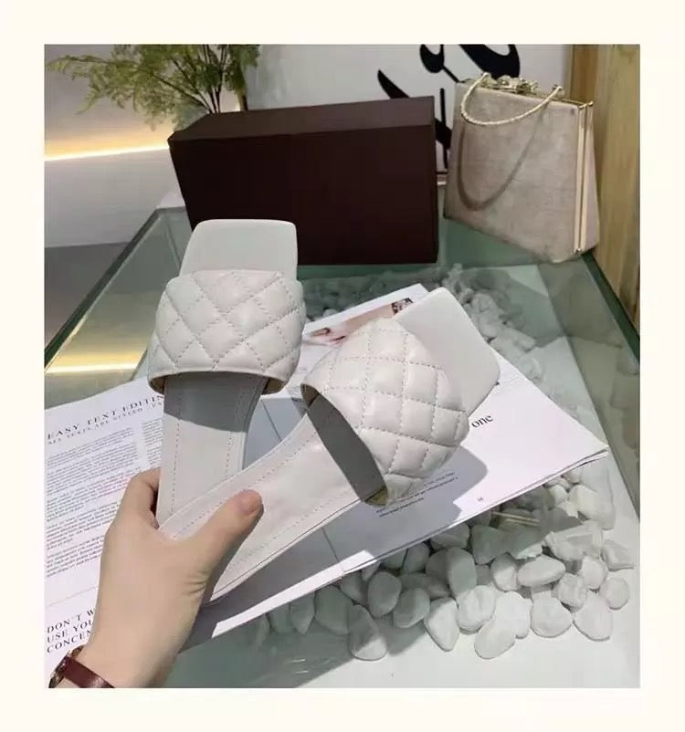 square toe plaid flat slippers